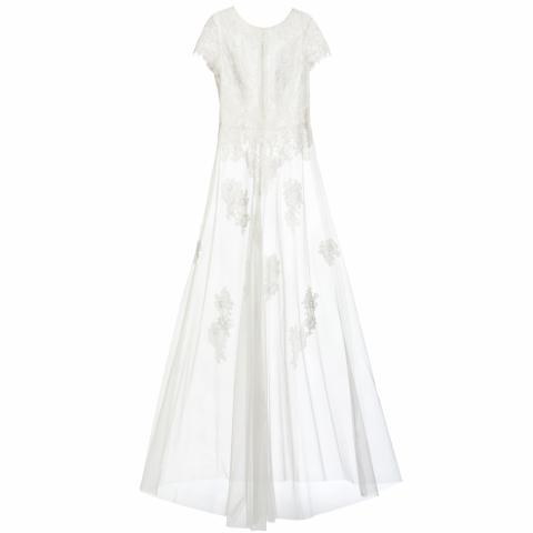 Ytterklänningar eller spets överkläningar til bröllopsklänningen