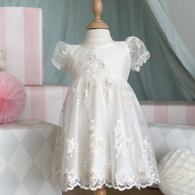 Näbbkläder och näbbklänningar till näbbarna